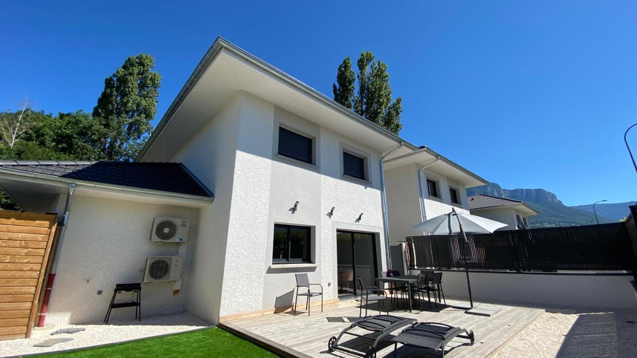 Aux Peupliers De Pradian - Baumier Villa Bassens  Buitenkant foto